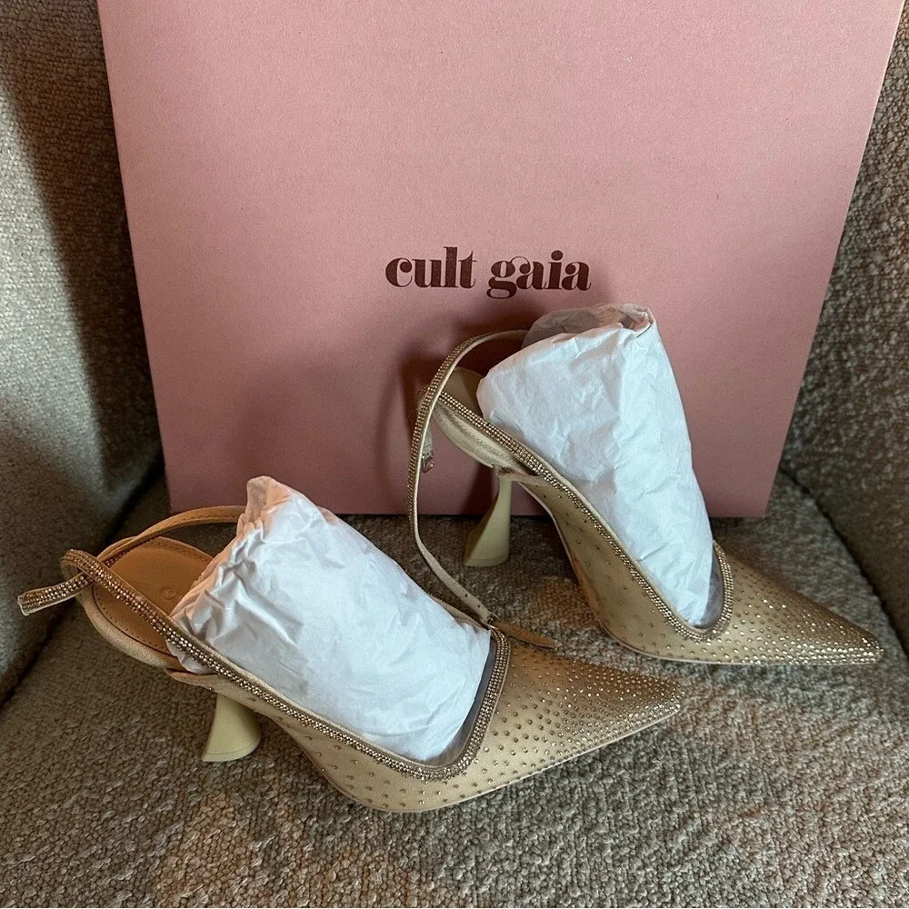 Cult Gaia Diya Crystal Pointed Toe Pump - Picture 4 of 7